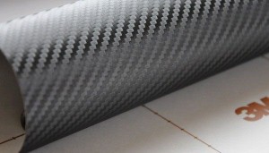 На фото - карбоновая пленка компании 3M, avtoplenki.ua