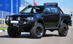 На фото - тюнинг внедорожника, offroadclub.ru