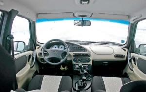 На фото - тюнинг салона Шевроле Нива, mashintop.ru