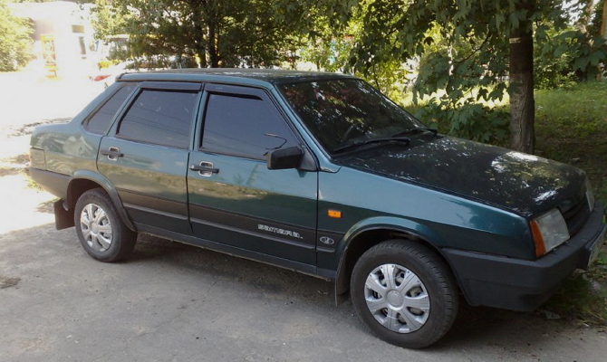 Стильный автомобиль ВАЗ 2199