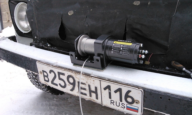Лебедка для вытаскивания автомобилей