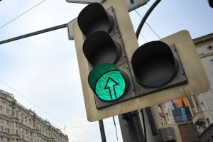 Как проехать при основном зеленом и неактивной дополнительной секции?