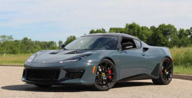 Новые автомобили 2021 премиум класса - бензиновый Lotus Type 131 - огонь