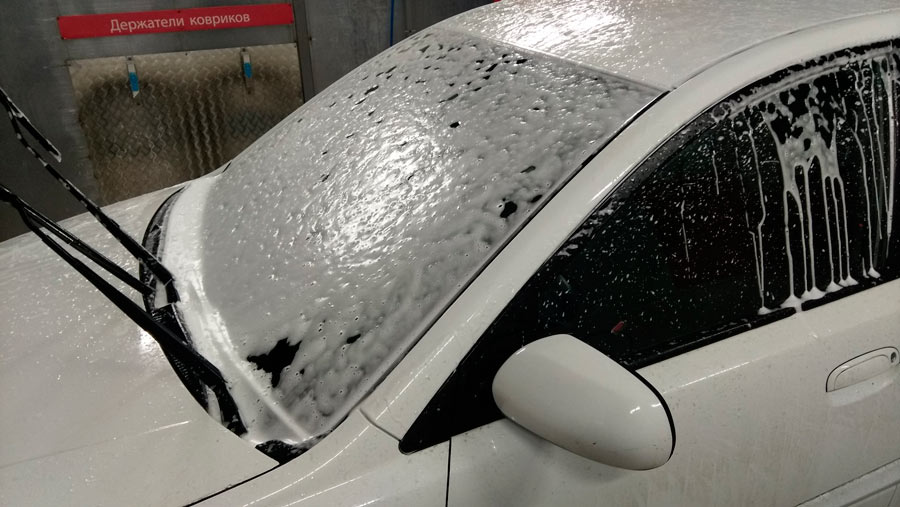 Мойка стекол автомобиля