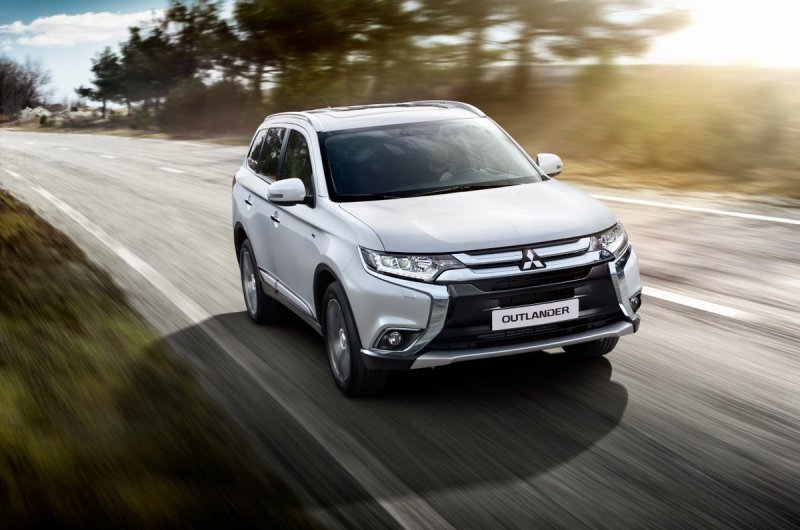 Автомобиль Mitsubishi Outlander