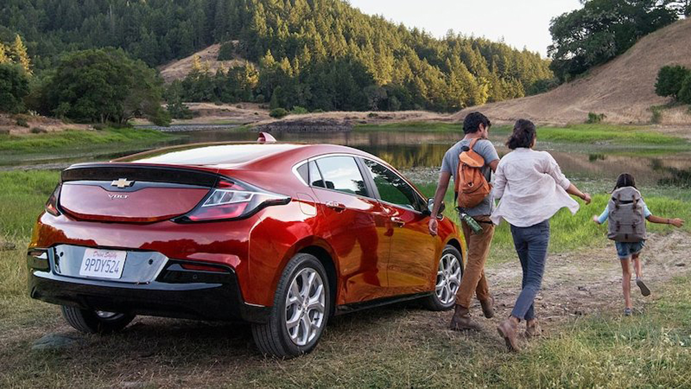 Автомобиль Chevrolet Volt