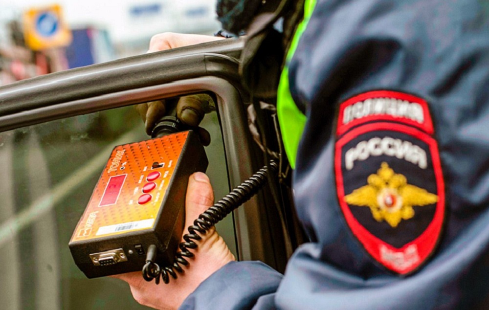 Проверка тонировки стекол авто
