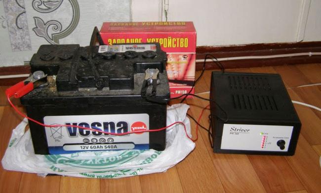Зарядка автомобильного аккумулятора устройством