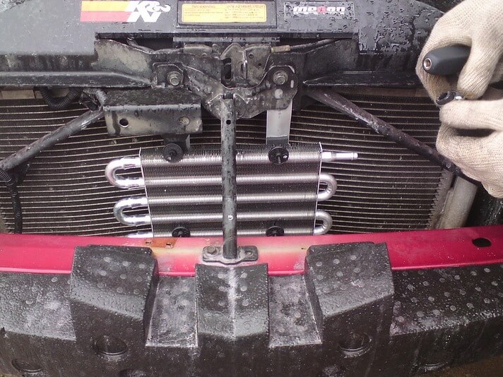 dopolnitelnyy radiator akpp