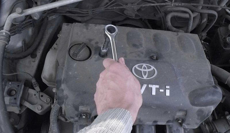 kak zamenit svechi zashigania