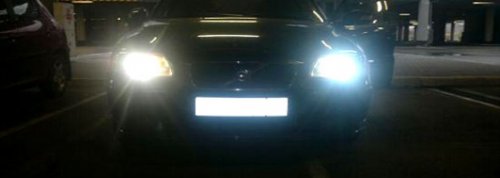ksenon gorit raznym cvetom